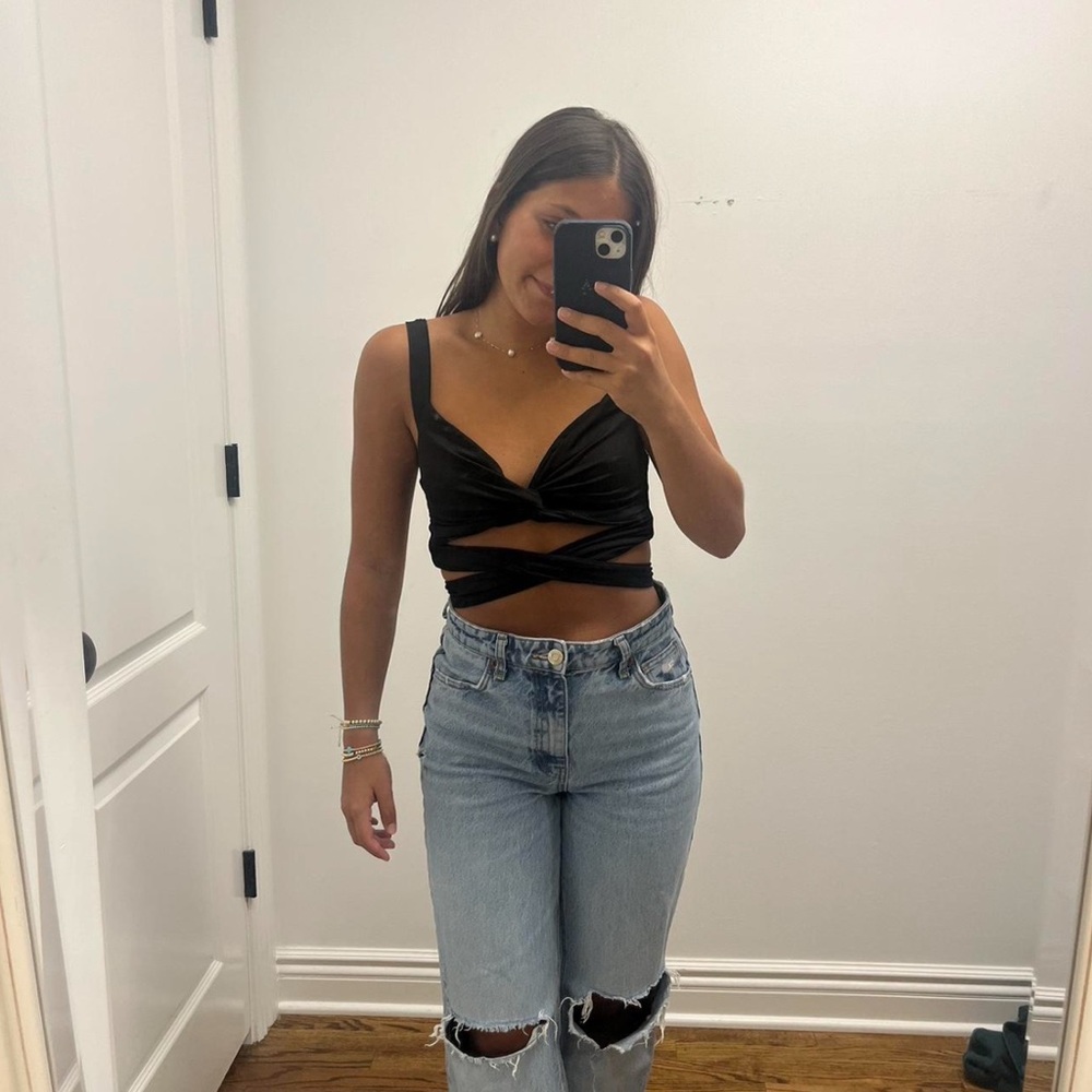 TicToc Black Twist-Front Wrap Crop Tank Top